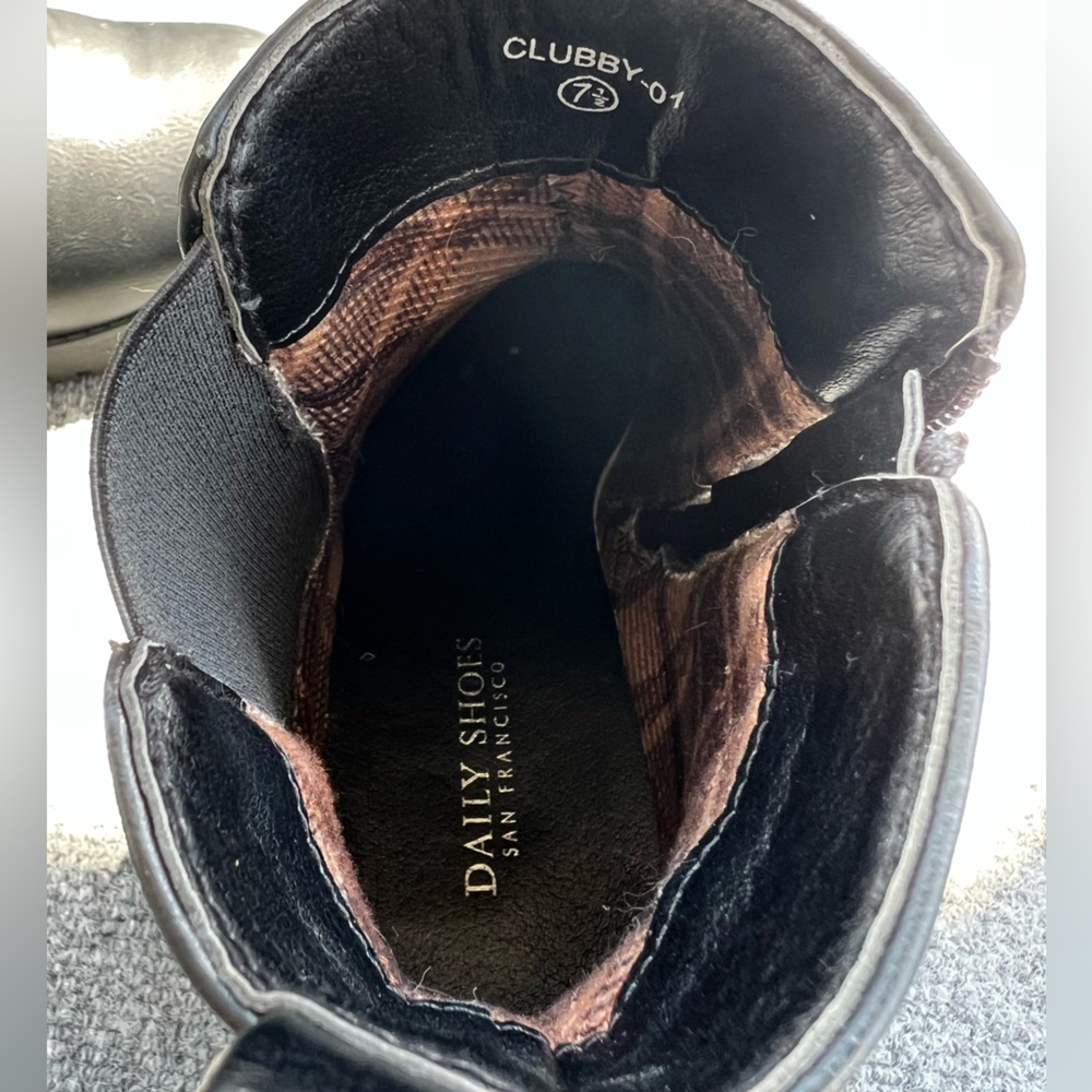 Black booties - Picture 3 of 4